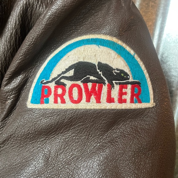 ⊹ Vintage Prowler Bomber ⊹ - Picture 10 of 16